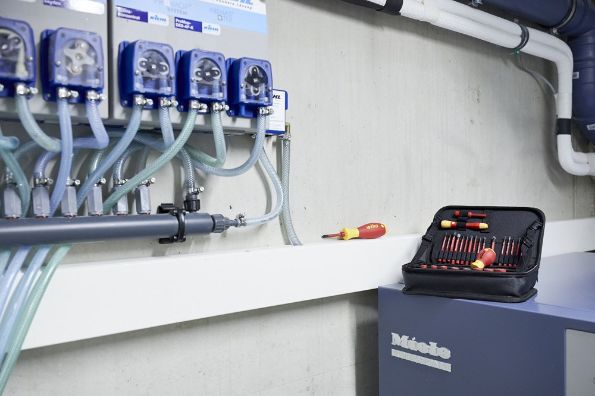 Afbeelding - https-www-ez-catalog-nl-Asset-0d33d3dfe7794155b7d6f69dc34434dc-ImageFullSize-Im-7209NK2002-slimVario-Set-01-jpg